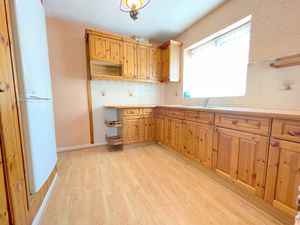 Point Clear Road- click for photo gallery